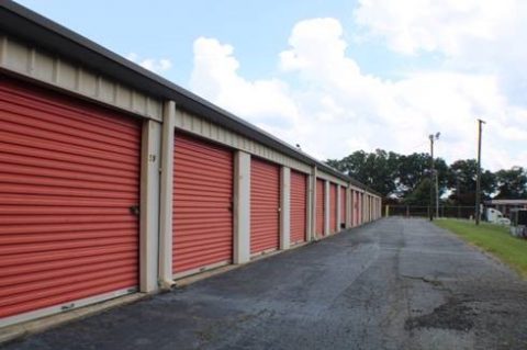 Best storage units near me in Harrisburg can help with a home makeover